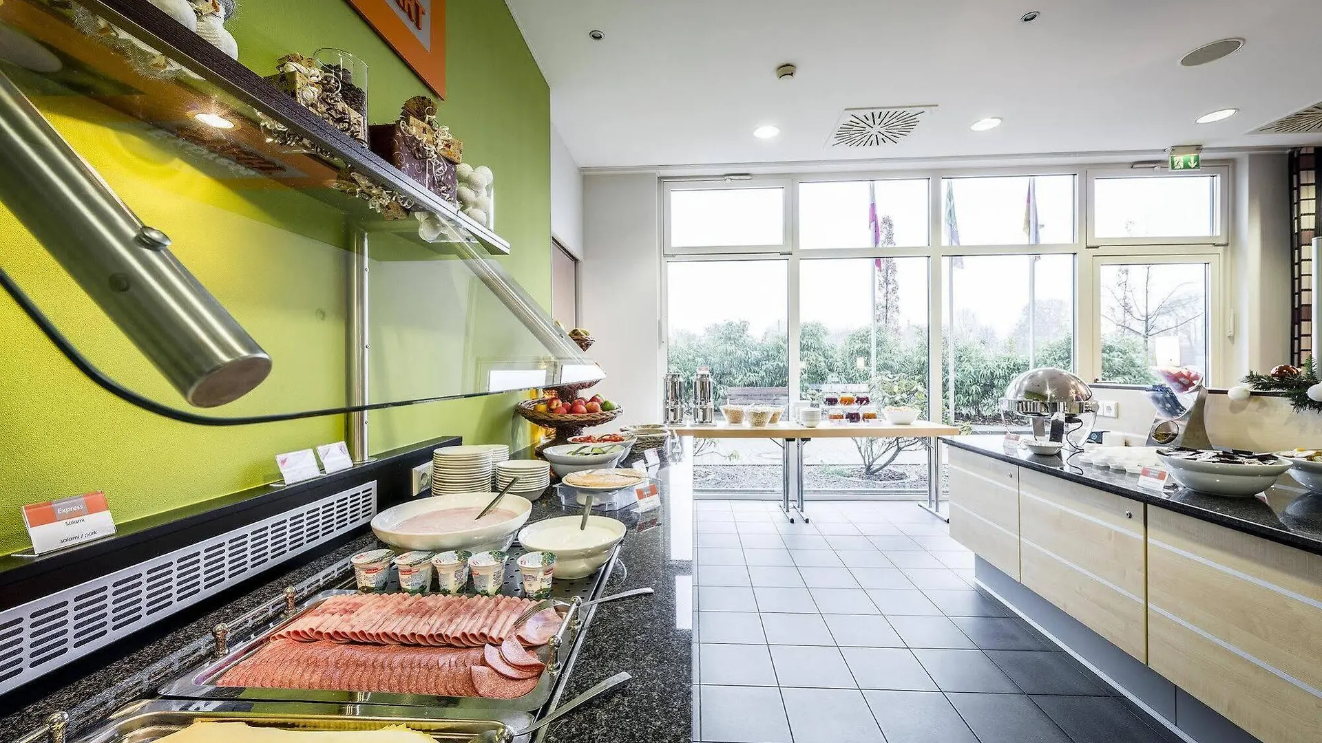 Holiday Inn Express Duesseldorf - City North By Ihg 3*, Düsseldorf